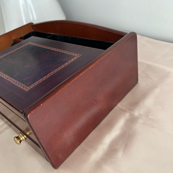 Wooden Jewelry Organizer - Picture 4 of 8